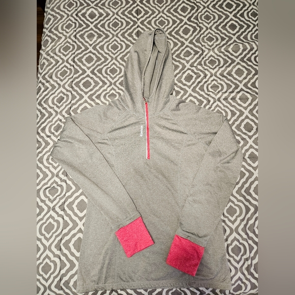 Reebok light sweater - Picture 1 of 3